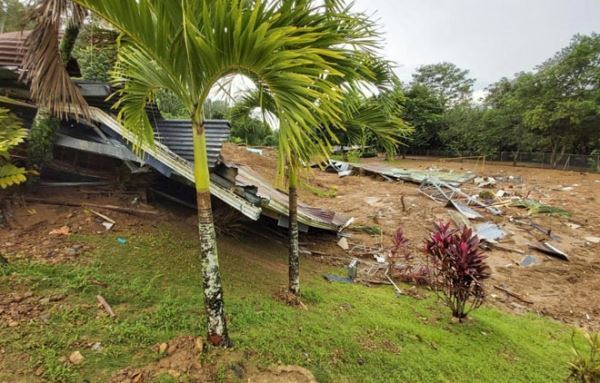 На Коста-Рику обрушились сильнейшие за последние 40 лет дожди: погибли 2 человека