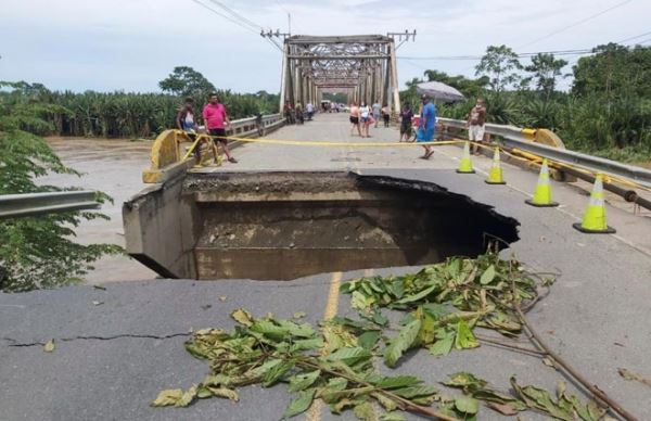 На Коста-Рику обрушились сильнейшие за последние 40 лет дожди: погибли 2 человека